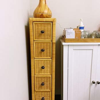 De-Qi Acupuncture - Rooms - Skin Care Near Me - Bellevue, Washington De-Qi Acupuncture - Rooms - Skin Care Near Me - Bellevue, Washington