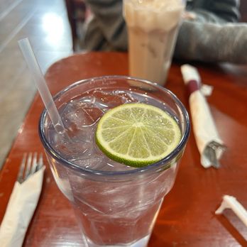 Las Fridas Mexican Kitchen-Doylestown - Water with lime slice - New Mexican Cuisine Near Me - Doylestown, Pennsylvania