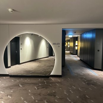 Marriott Basel Hotel - Hotel corridors - Hotels Near Me - Basel, BS