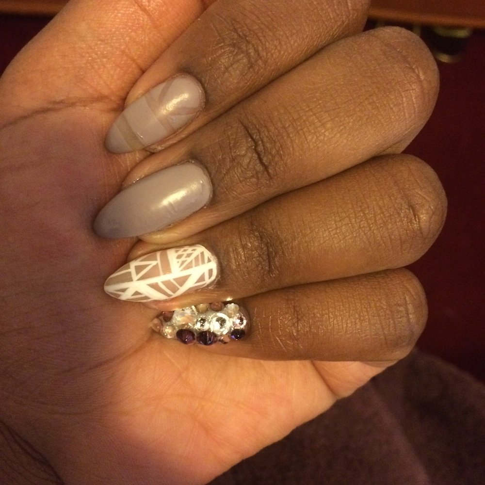 Artistry Salon Studio - Acrylic set - Nail Salons Near Me - Wilmington, Delaware