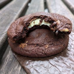 Van Stapele Koekmakerij - @endoedibles on Instagram 07/05/25
