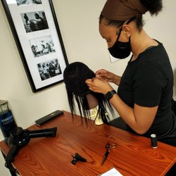 Ms Kim's Beauty Exchange - Working on sew in hair weaving today.
