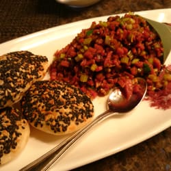 霸王風味 - Shredded duck with sweet bean sauce served with sesame pancake
