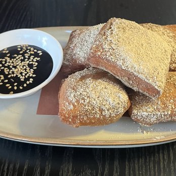 Men & Beasts - Bao beignets - Chinese Near Me - Los Angeles, California Men & Beasts - Bao beignets - Chinese Near Me - Los Angeles, California