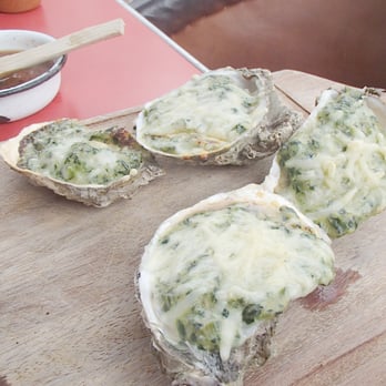 Cervecería Unión - Oysters Rockefeller - Beer Bar Near Me - Puerto Vallarta, JAL