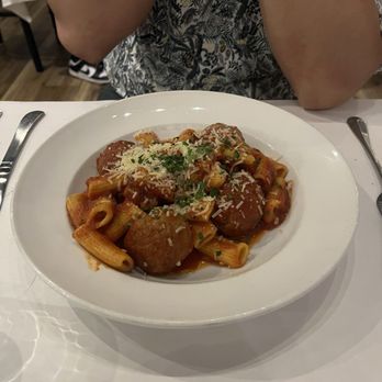 Il Posto Trattoria - Il Posto Garlic Bread - Italian Near Me - Napa, California Il Posto Trattoria - Il Posto Garlic Bread - Italian Near Me - Napa, California