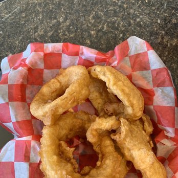 Andy's Downtown Diner - Huge House Onion Rings - Diners Near Me - Escanaba, Michigan