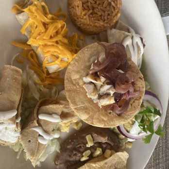 Pancho's Backyard - Sampler Platter - Bars Near Me - San Miguel de Cozumel, ROO Pancho's Backyard - Sampler Platter - Bars Near Me - San Miguel de Cozumel, ROO