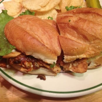 Arturo's Underground Cafe - Chipotle chicken sandwich - Cafes Near Me - Austin, Texas