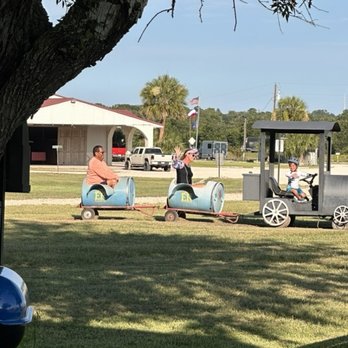 Iron Horse RV Resort - Train - RV Parks Near Me - Weimar, Texas
