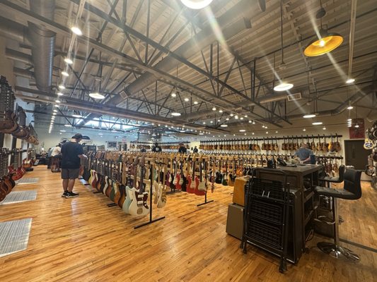 Carter Vintage Guitars by null