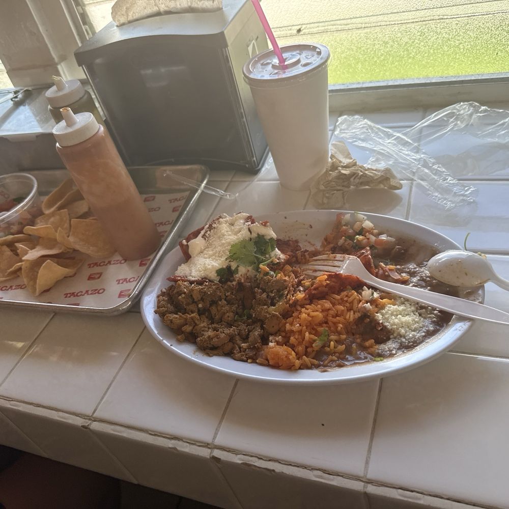 Chilaquiles Chilaquiles