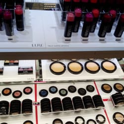 Bellísima - labiales y polvos compáctos