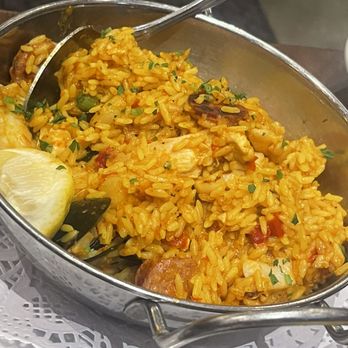 Puerto 27 Peruvian Kitchen & Pisco Bar - Paella - Peruvian Near Me - Pacifica, California Puerto 27 Peruvian Kitchen & Pisco Bar - Paella - Peruvian Near Me - Pacifica, California