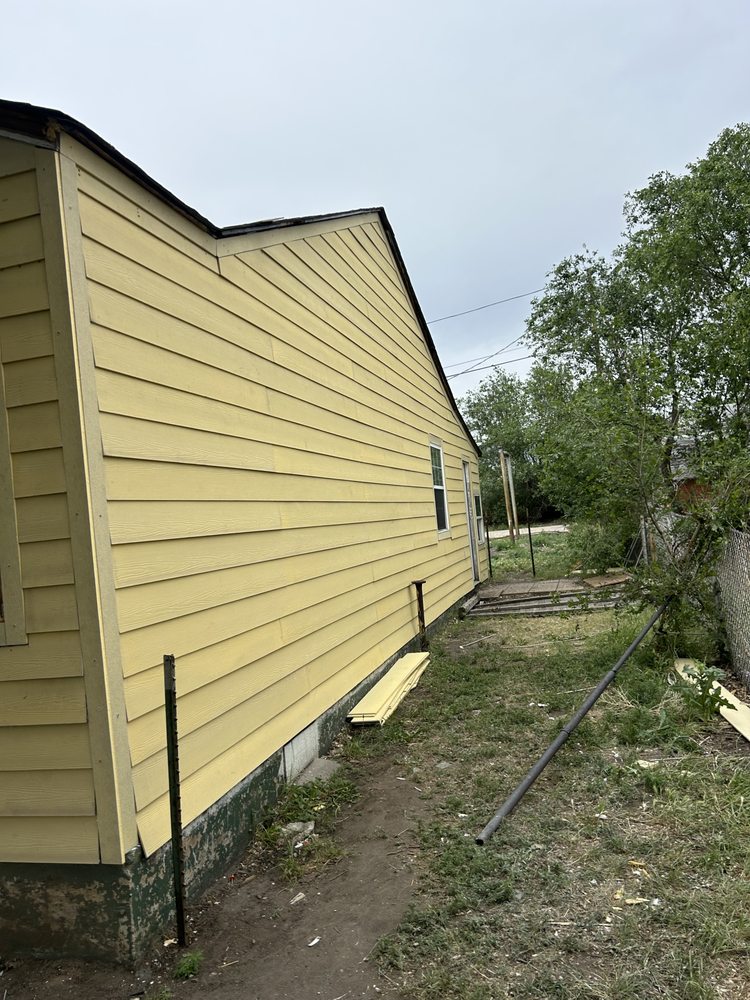 Slide of Luna Endeavors