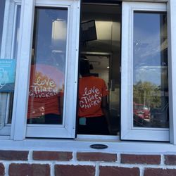 Popeyes Louisiana Kitchen - Popeyes is OPEN Calder and IH 10 RUN