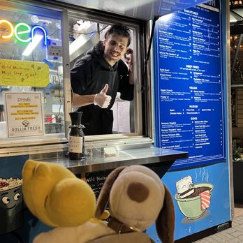 Rollin’ Fresh - The owner has to be the nicest guy ever. - Food Trucks Near Me - Portland, Oregon Rollin’ Fresh - The owner has to be the nicest guy ever. - Food Trucks Near Me - Portland, Oregon