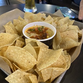 Buffalo Wild Wings - Queso chili - American Near Me - Cerritos, California Buffalo Wild Wings - Queso chili - American Near Me - Cerritos, California