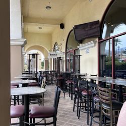 The Roost Lounge