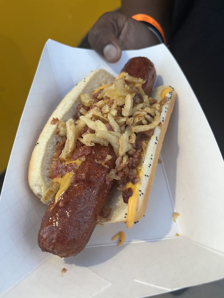 THE DOG HOUSE 14 Photos & 27 Reviews 848 1st St, Lasalle, IL Yelp