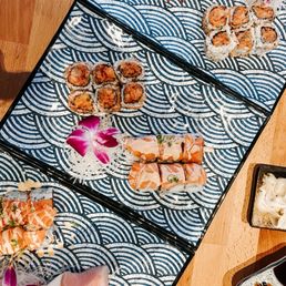Sushi rolls Sushi rolls