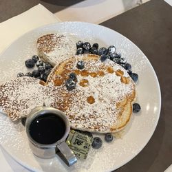 Kids plate, Menu & Latte