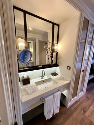 Cotton House Hotel, Autograph Collection by null