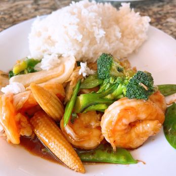 Peter's Kitchen China Bistro - Shrimp with Mixed Vegetables - Dim Sum Near Me - Orlando, Florida Peter's Kitchen China Bistro - Shrimp with Mixed Vegetables - Dim Sum Near Me - Orlando, Florida