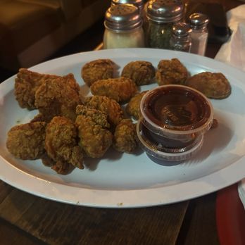 Pequod's Pizza - Chicken bites - Pizza Near Me - Chicago, Illinois