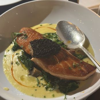 Cantinetta Bellevue - Salmon - Italian Near Me - Bellevue, Washington Cantinetta Bellevue - Salmon - Italian Near Me - Bellevue, Washington