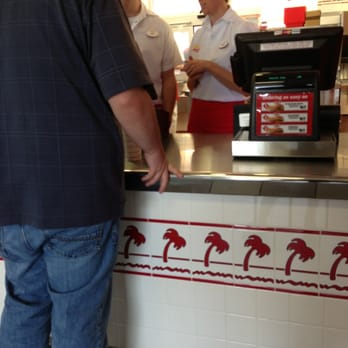 In-N-Out Burger - Friendly smiles. - Burgers Near Me - Grapevine, Texas In-N-Out Burger - Friendly smiles. - Burgers Near Me - Grapevine, Texas