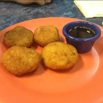 Salvadoreño Restaurant - Nuegados de Yuca con Miel - Southern Near Me - Mesa, Arizona