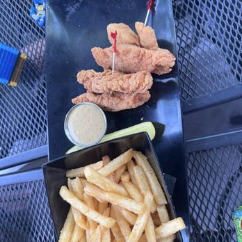 Crazy Craig's Treehouse - Chicken Tender Platter - American Near Me - Branson, Missouri Crazy Craig's Treehouse - Chicken Tender Platter - American Near Me - Branson, Missouri