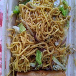 Lo mein with extra egg rolls Lo mein with extra egg rolls