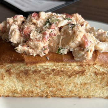 Burtons Grill & Bar - The lobster roll - New American Near Me - Burlington, Massachusetts Burtons Grill & Bar - The lobster roll - New American Near Me - Burlington, Massachusetts