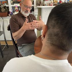 Massage Guy - Jersey City - Explaining the mechanics of massage on muscle tissue