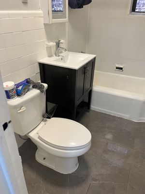 Bathroom Move Out - Full bathroom and kitchen cleaning. All surfaces and appliances. Cleaned out cabinets. Bathroom Move Out - Full bathroom and kitchen cleaning. All surfaces and appliances. Cleaned out cabinets.