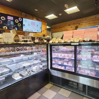 Crystal Bakery - Very small hole in the wall bakery. - Bakeries Near Me - Newton, Massachusetts