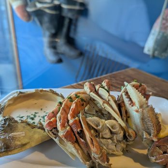Taylor Shellfish Farms - Whole crab - Seafood Near Me - Seattle, Washington