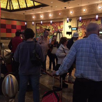 Mohegan Sun - Ridiculous line to check in - Hotels Near Me - Uncasville, Connecticut Mohegan Sun - Ridiculous line to check in - Hotels Near Me - Uncasville, Connecticut