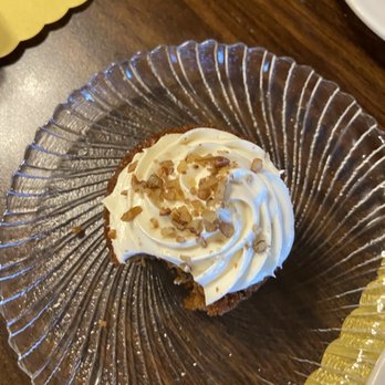 Old Oak Cafe - Carrot cake muffin. BEST IVE EVER HAD - American Near Me - Moneta, Virginia Old Oak Cafe - Carrot cake muffin. BEST IVE EVER HAD - American Near Me - Moneta, Virginia