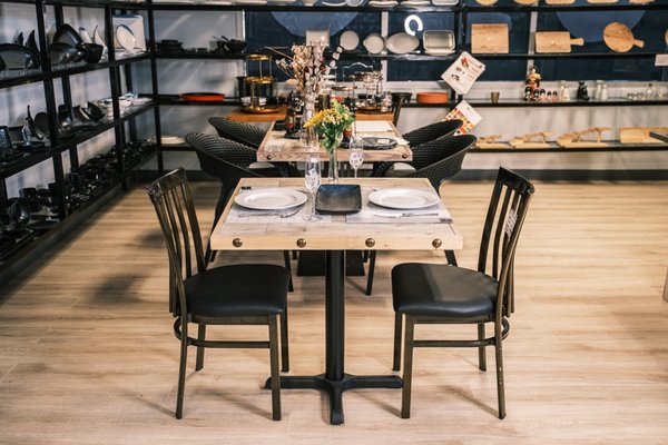 Econ World Trading by null