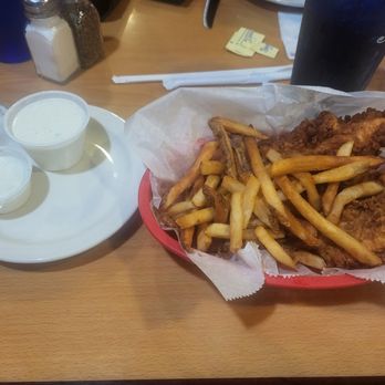 Marlowe's Ribs & Restaurant - Chicken Strips with French Fries. - Barbeque Near Me - Memphis, Tennessee Marlowe's Ribs & Restaurant - Chicken Strips with French Fries. - Barbeque Near Me - Memphis, Tennessee