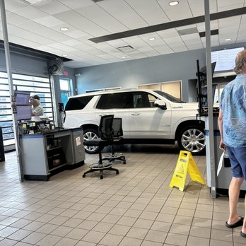 Rick Hendrick Chevrolet Norfolk - My battery died and they replaced it and ran diagnostics to make sure there wasn't anything else going on. - Auto Repair Near Me - Norfolk, Virginia Rick Hendrick Chevrolet Norfolk - My battery died and they replaced it and ran diagnostics to make sure there wasn't anything else going on. - Auto Repair Near Me - Norfolk, Virginia
