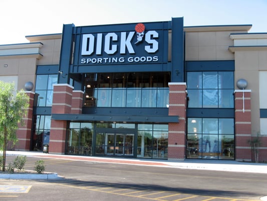 DICK'S Sporting Goods by null