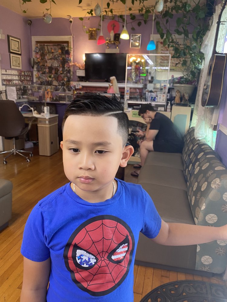 K&T BARBER & NAILS Updated September 2024 42 Photos 3510 Williamson Rd, Roanoke, Virginia