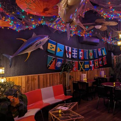 Mutiny Bar by null