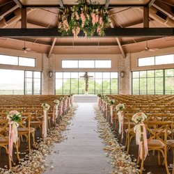 Clearly Classy Events - Wedding Planning by Clearly Classy Events