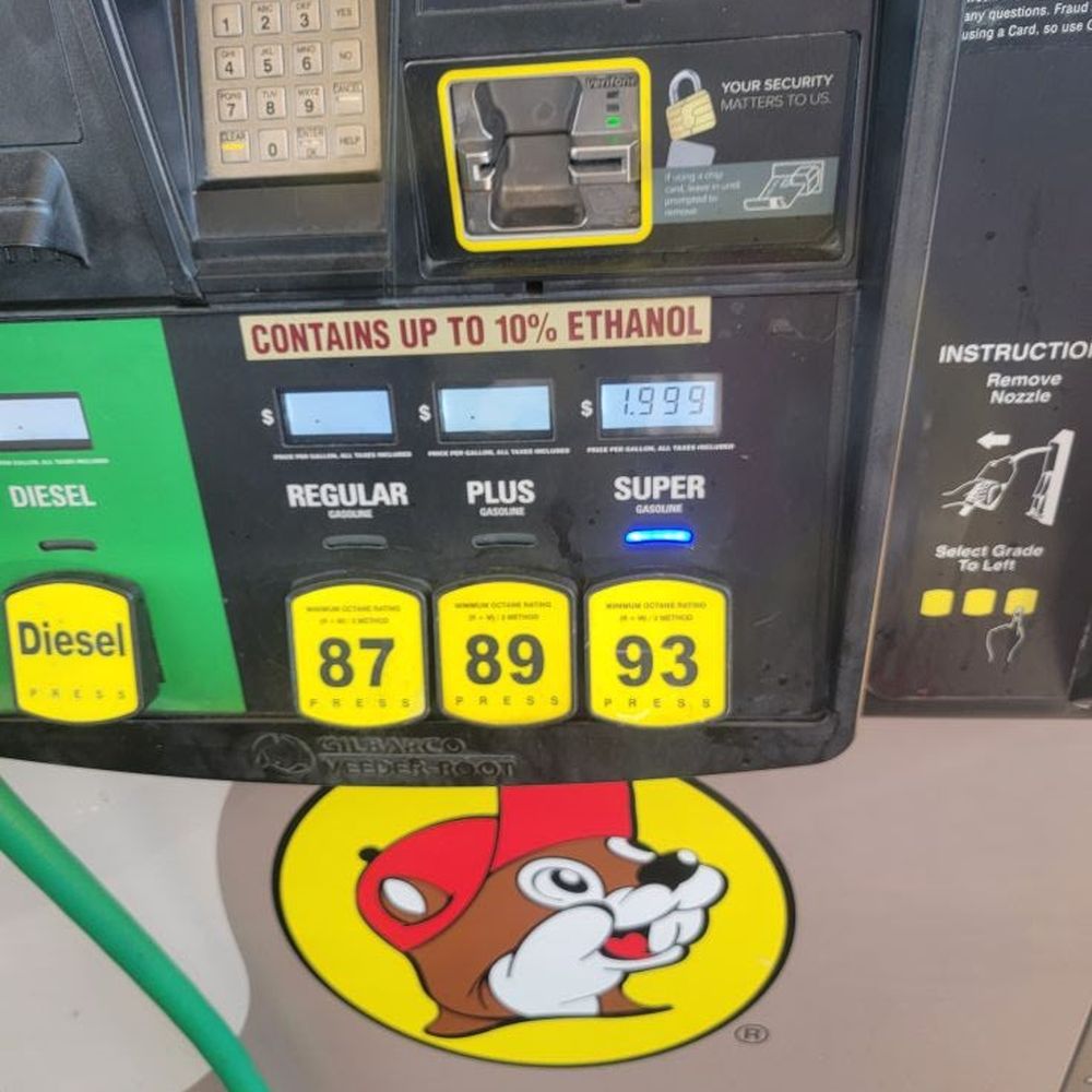 buccee's baytown, tx $1.99 93 octance - 09.14.25
