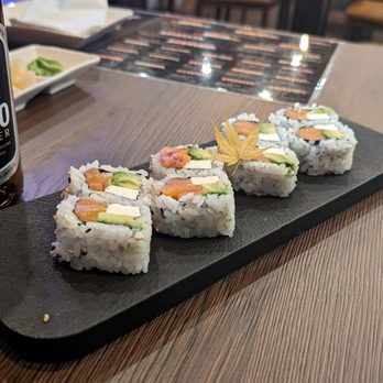 Bengee Sushi - Philadelphia Roll - Japanese Near Me - Chino, California